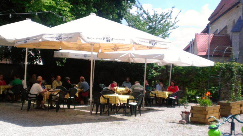 Stiftsgasthof Hochburg Kültér fotó